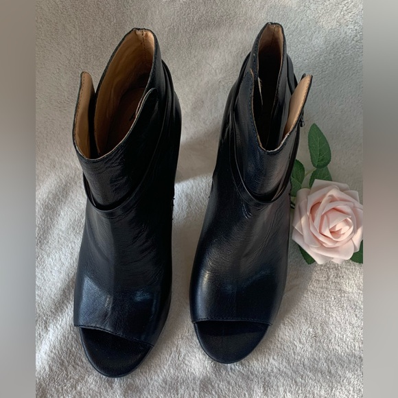 Banana Republic Gayle leather open toe ankle boots - Picture 9 of 15